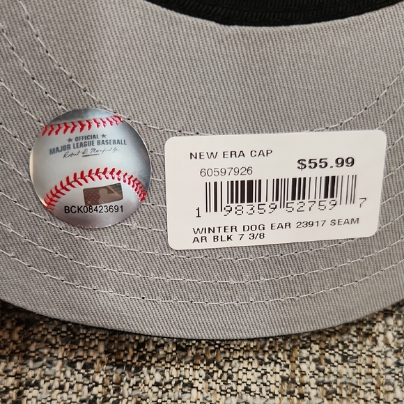 Seattle Mariners New Era 59Fifty Winter Dog Ear Cap with Fur Trim - Picture 6 of 6